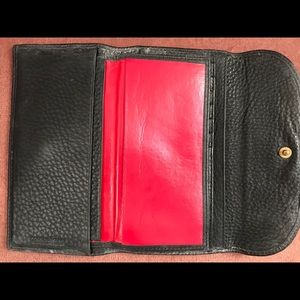 Dooney & Bourke Bags - Dooney & Bourke Black Leather Wallet Dooney & Bourke Bags - Dooney & Bourke Black Leather Wallet